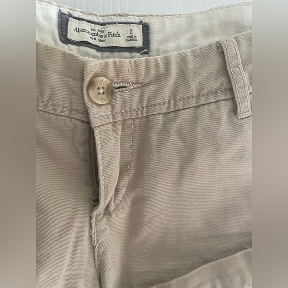 Abercrombie Shorts - Khaki - Picture 2 of 5